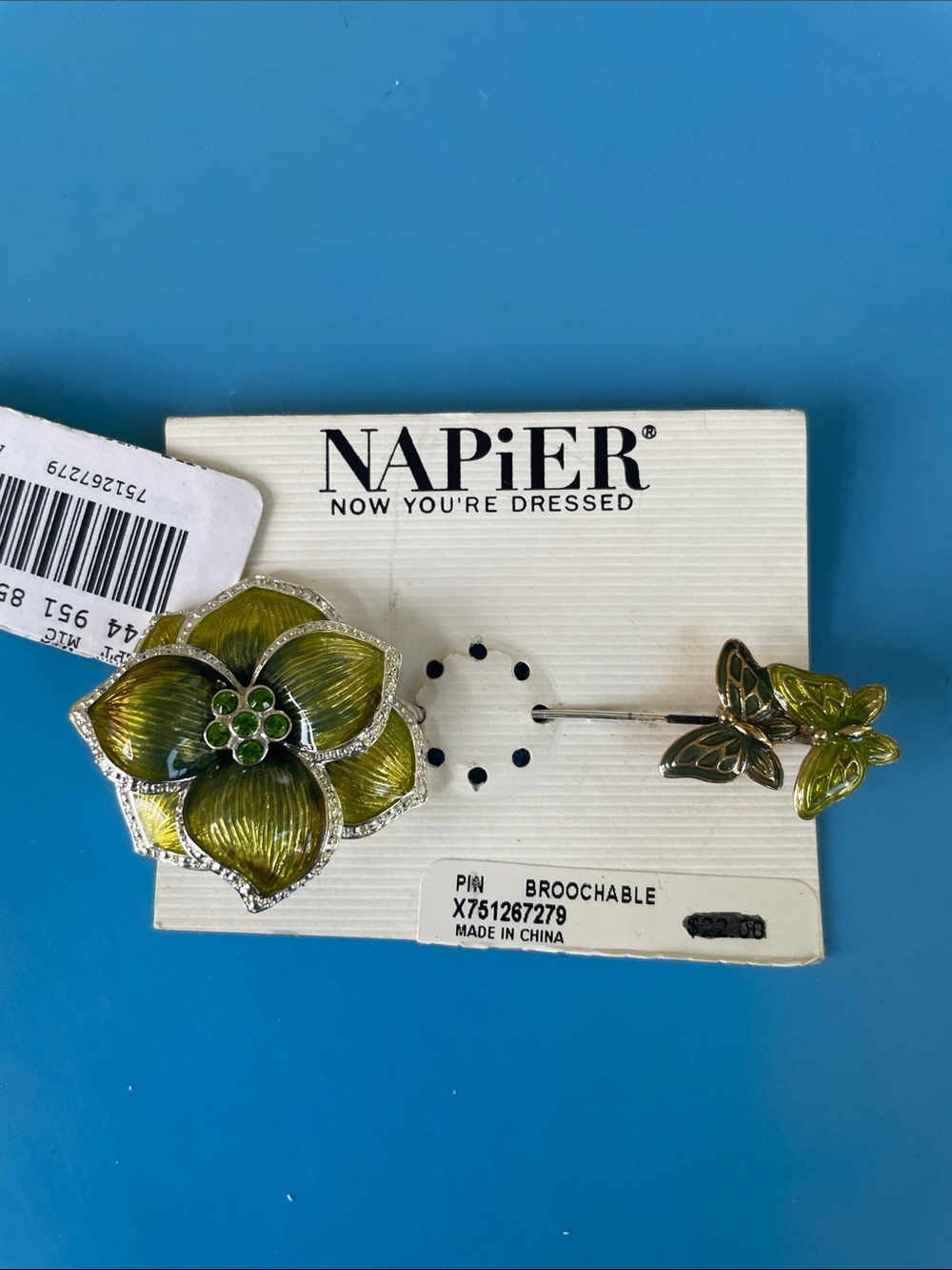 Napier Green Enamel Flower Brooch with Silver-Tone Edging and Matching Stick Pin
